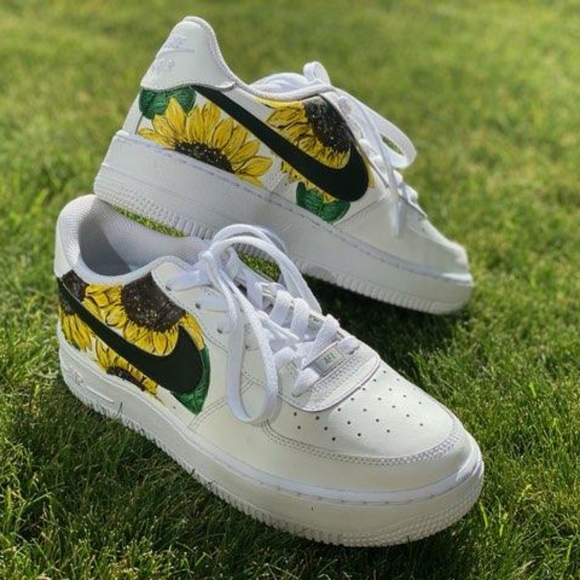 sunflower nike roshes